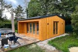 Zahradní kancelář TINA 22m² s terasou (5,5x4) 44mm + obklad