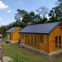 Naše realizace: Dřevěná montovaná chata ELLA 28m² (7x4) 44mm v obci Trnová u Plzně
