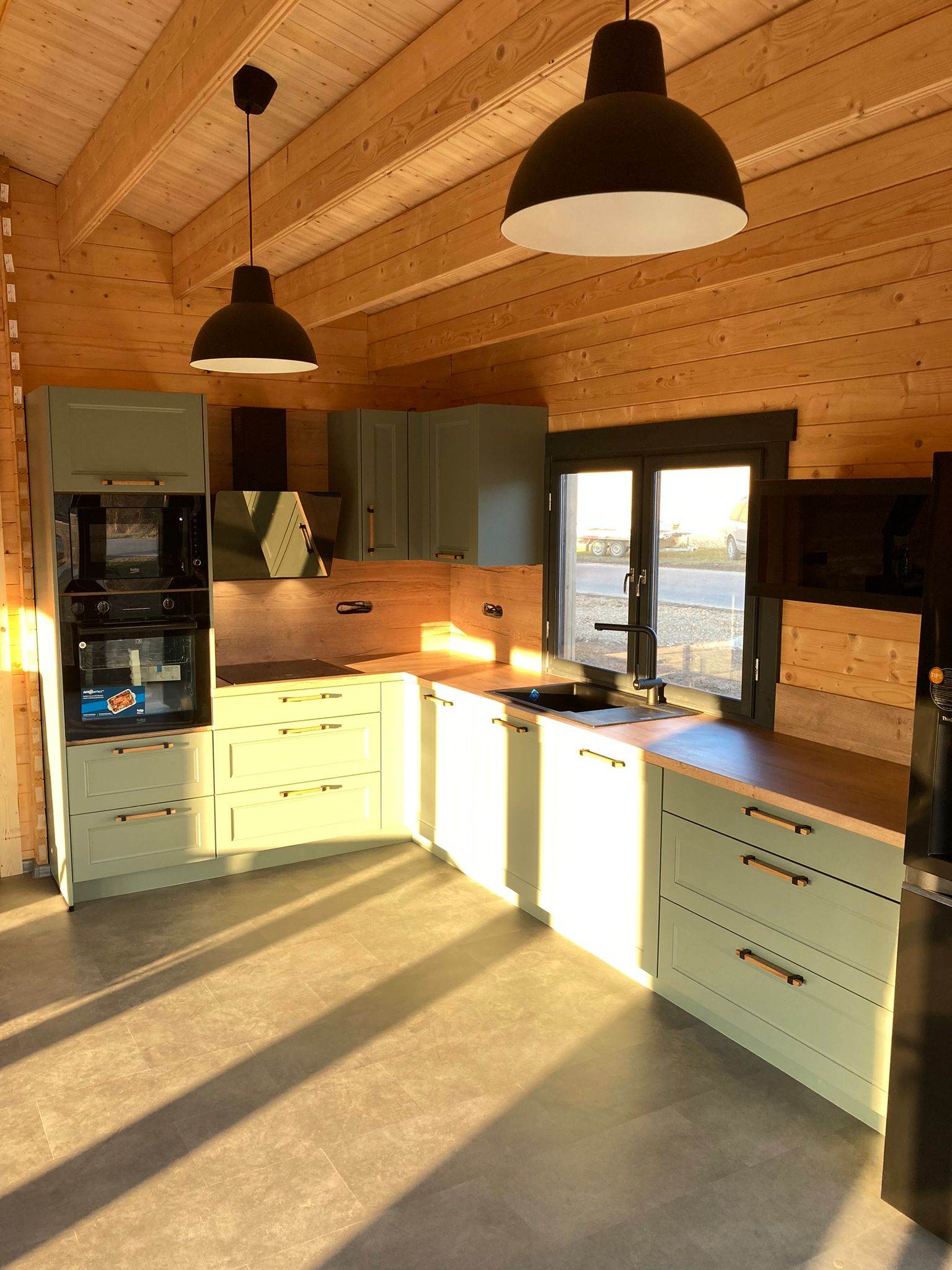 Dřevěný rodinný dům ROBERTA PREMIUM 110m² 66mm + izolace do stěn a podlahy - realizace Rpety