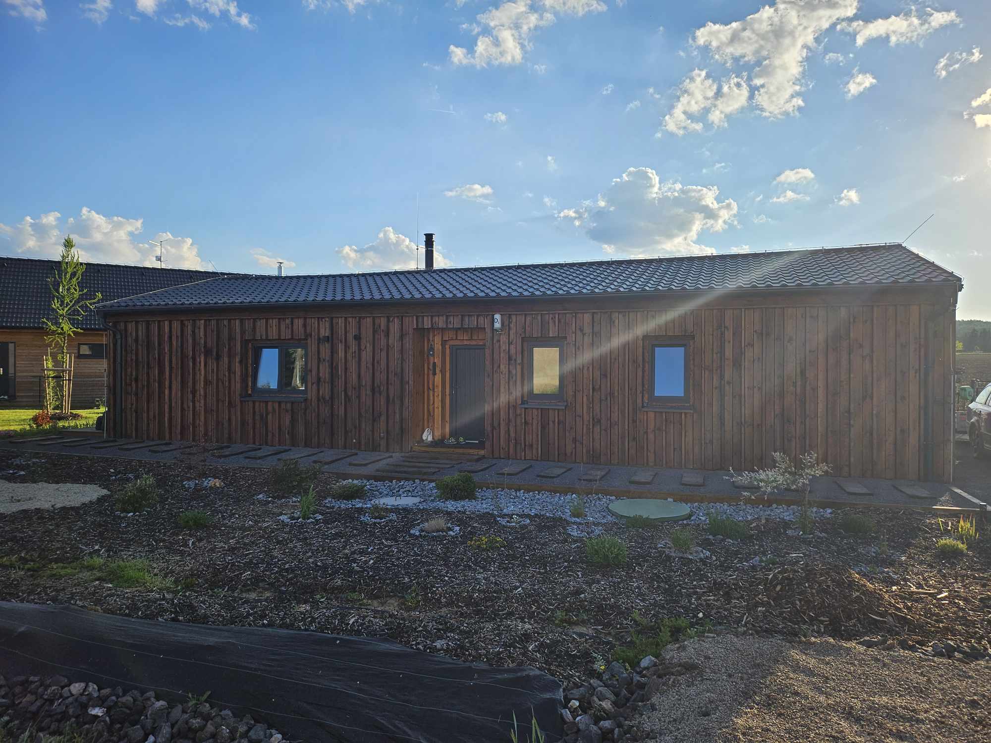 Dřevěný rodinný dům ROBERTA PREMIUM 110m² 66mm + izolace do stěn a podlahy - realizace Rpety