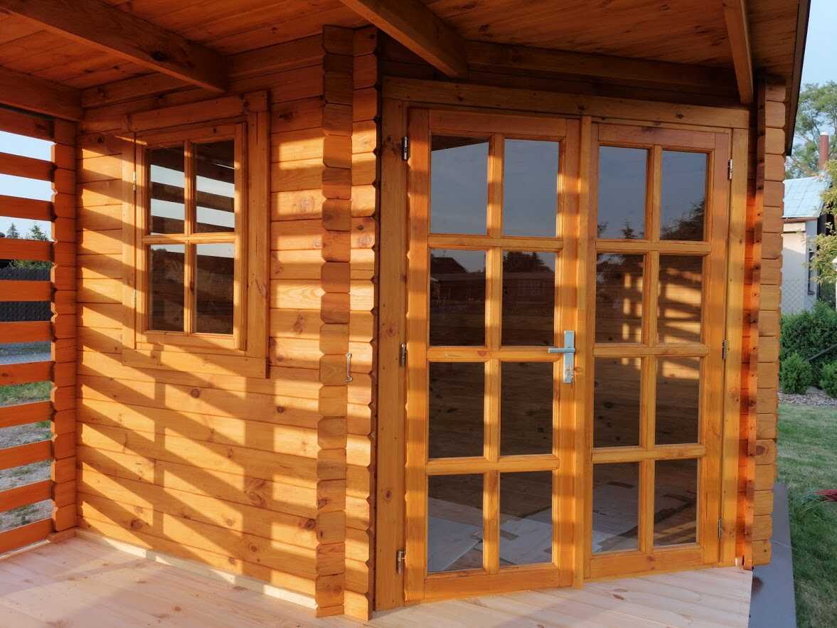 Naše realizace: Zahradní domek AIDA PLUS 9m² s uzavřenou pergolou, Soběslav